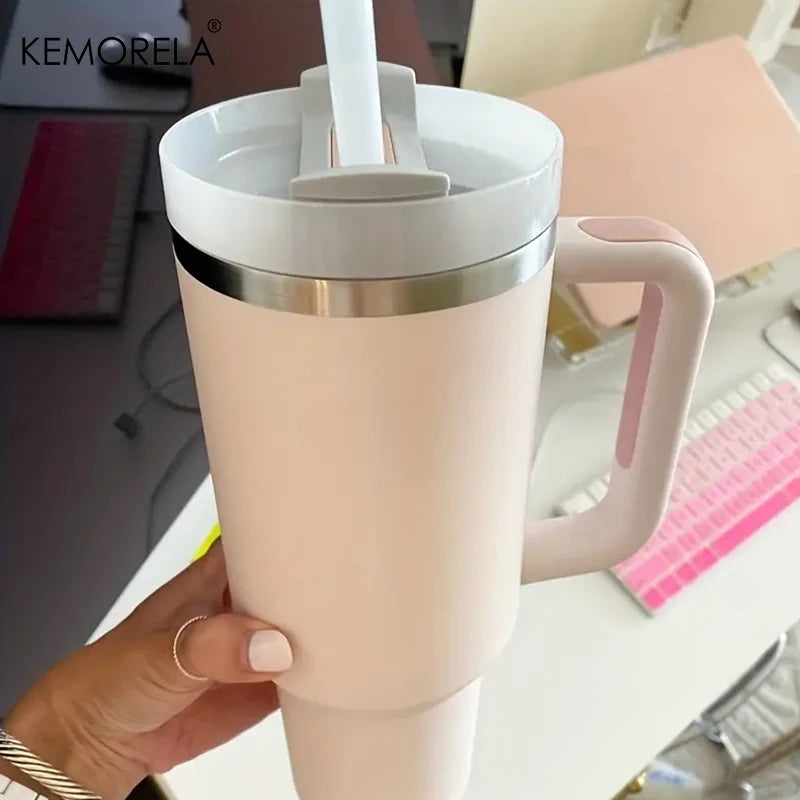 Luxe Tumbler with Straw – Hydration Made Easy for New Mamas